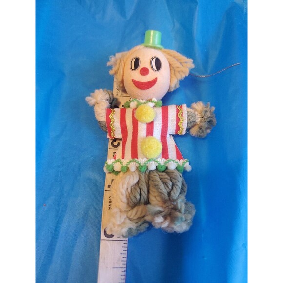 Yarn Clown Ornamnet Vintage 5" Christmas Tree Decoration - Picture 7 of 7